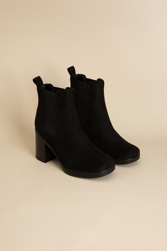 Low calf boots