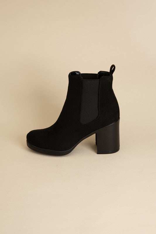 Low calf boots